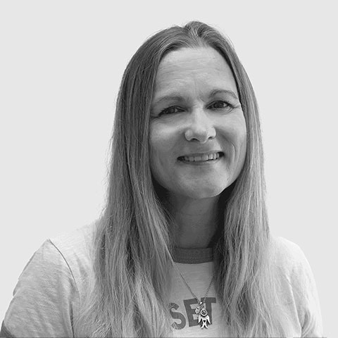 Moderne efterskole på Dronninglund Efterskole med innovative læringsmiljøer og spændende aktiviteter.