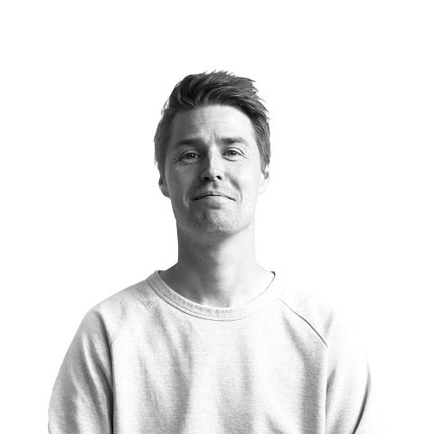 Moden elev på Dronninglund Efterskole med fokus på fællesskab og læring.